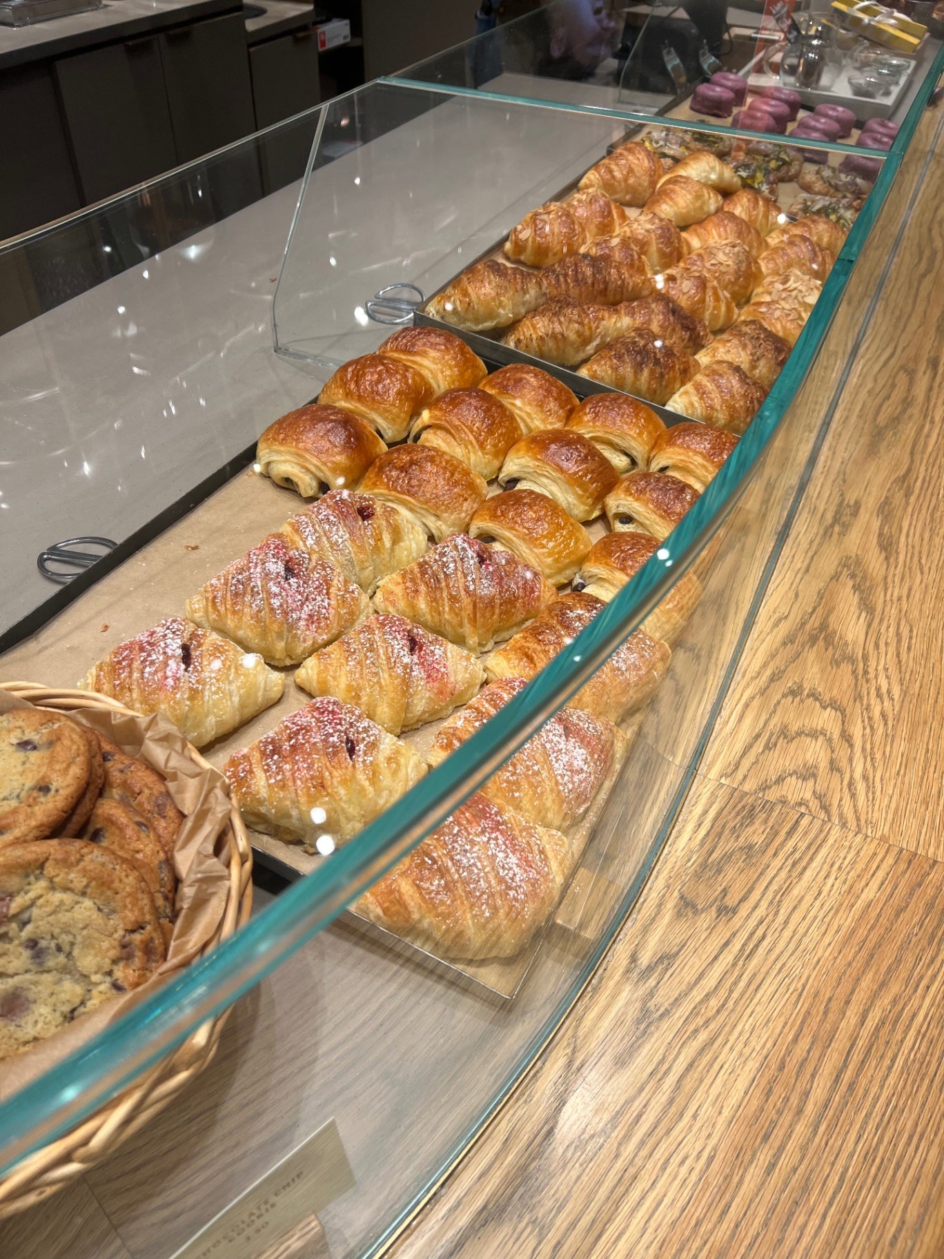 Custom curved bakery display case glass — Chicago Glass Company